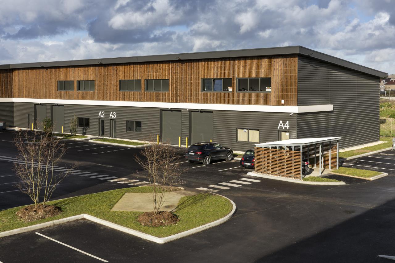Local d'activité Droue-sur-Drouette 2878m² Vente local d'activité Droue-sur-Drouette Eure-et-Loir OVACT2119127 3